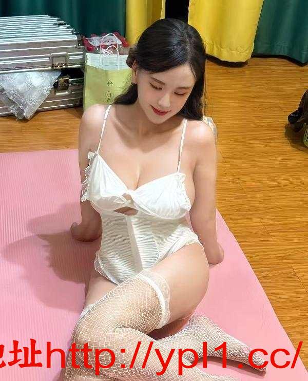 105219m667zao66dsaqq6z.jpg